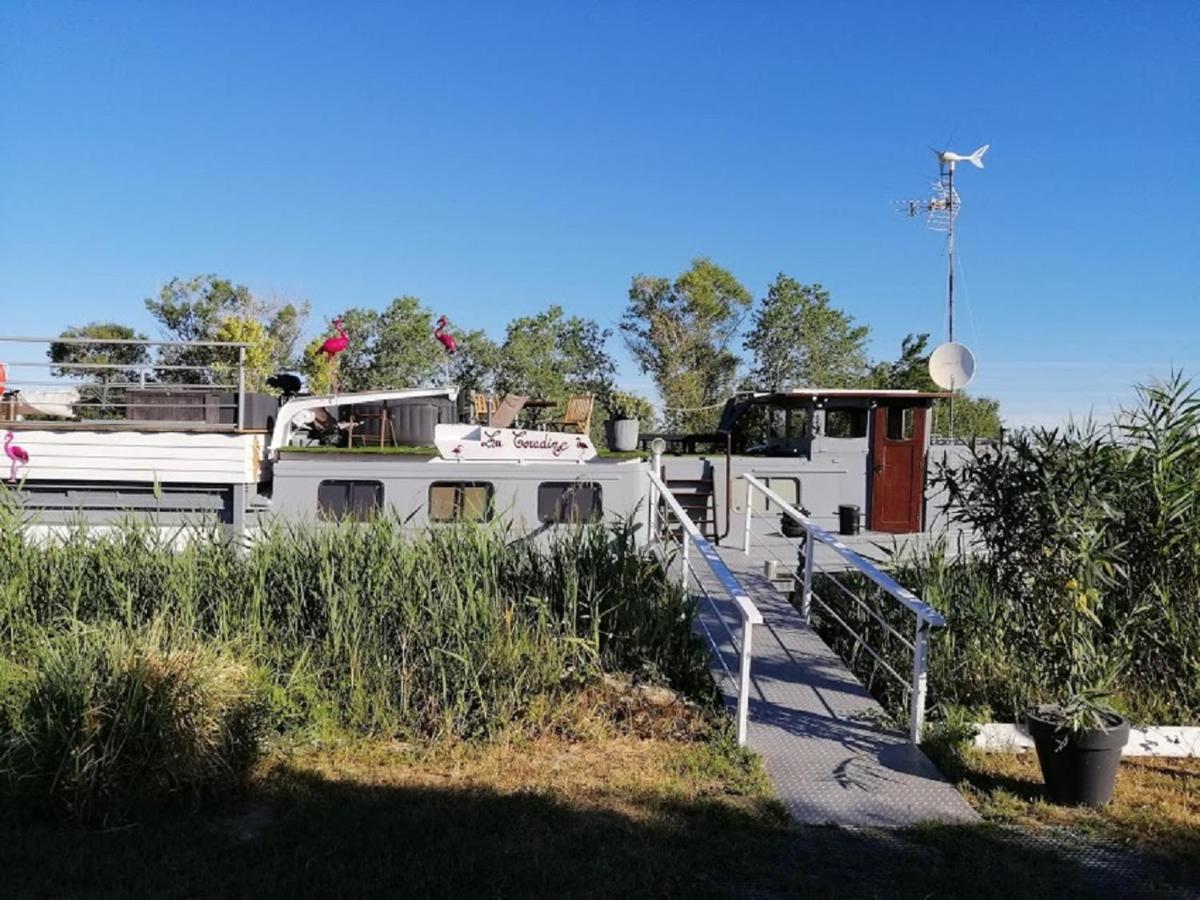 Hotel Sejour Atypique Et Insolite Sur Notre Peniche La Coradine Avec Grand Spa Aigues-Mortes Exterior foto